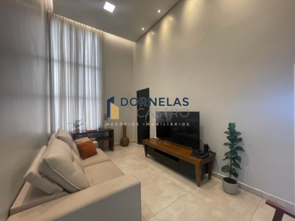 Imagem Casa com 3 Quartos à Venda, 200 m² em Guará I - Brasília Imagem Casa com 3 Quartos à Venda, 200 m² em Guará I - Brasília