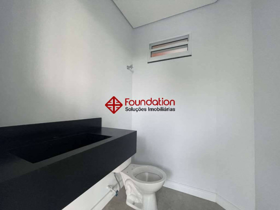 Imagem Casa de Condomínio com 4 Quartos à Venda,  em Chácara Dos Lagos - Carapicuíba