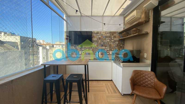 Imagem Cobertura com 2 Quartos à Venda, 83 m² em Copacabana - Rio De Janeiro Imagem Cobertura com 2 Quartos à Venda, 83 m² em Copacabana - Rio De Janeiro