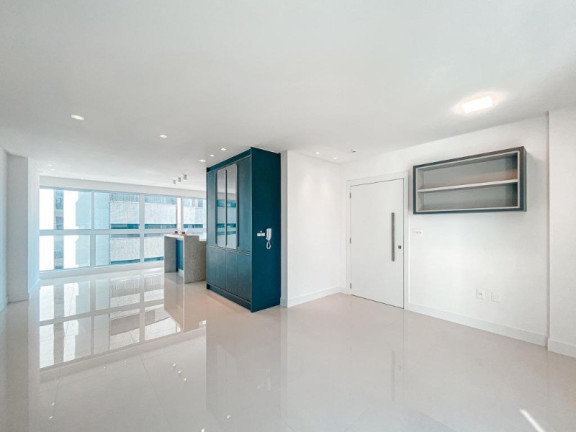 Imagem Apartamento com 3 Quartos à Venda, 126 m² em Centro - Balneário Camboriú Imagem Apartamento com 3 Quartos à Venda, 126 m² em Centro - Balneário Camboriú