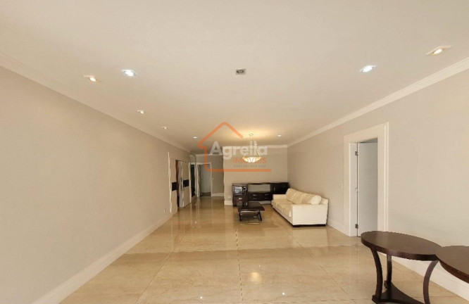 Imagem Imóvel com 4 Quartos à Venda, 331 m² em Condomínio Embaixador - Mogi Mirim Imagem Imóvel com 4 Quartos à Venda, 331 m² em Condomínio Embaixador - Mogi Mirim