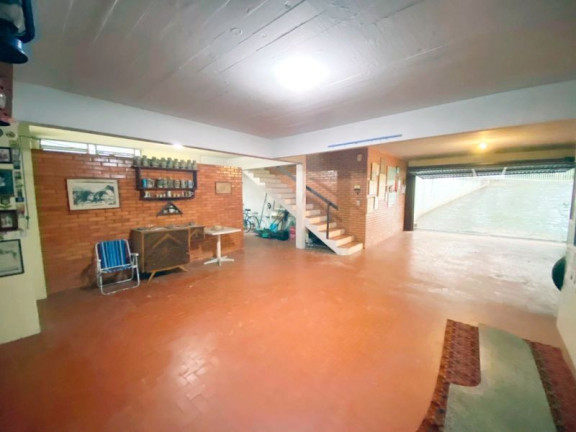 Imagem Casa com 3 Quartos à Venda, 340 m² em Três Figueiras - Porto Alegre Imagem Casa com 3 Quartos à Venda, 340 m² em Três Figueiras - Porto Alegre