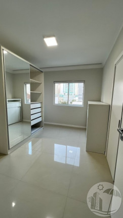 Imagem Apartamento com 3 Quartos à Venda, 122 m² em Centro - Balneário Camboriú Imagem Apartamento com 3 Quartos à Venda, 122 m² em Centro - Balneário Camboriú