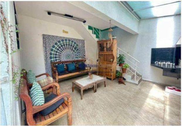 Imagem Sobrado com 3 Quartos à Venda, 210 m² em Vila Galvão - Guarulhos Imagem Sobrado com 3 Quartos à Venda, 210 m² em Vila Galvão - Guarulhos