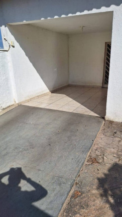 Imagem Casa com 3 Quartos à Venda, 360 m² em Araés - Cuiabá Imagem Casa com 3 Quartos à Venda, 360 m² em Araés - Cuiabá