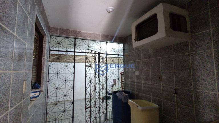 Imagem Casa com 2 Quartos à Venda, 294 m² em Montese - Fortaleza Imagem Casa com 2 Quartos à Venda, 294 m² em Montese - Fortaleza