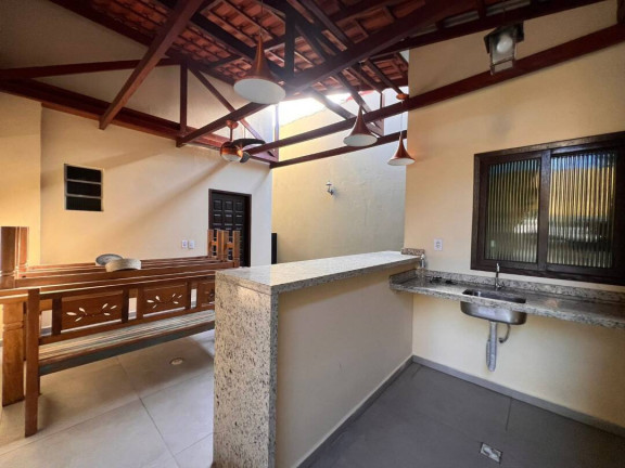 Imagem Casa com 4 Quartos à Venda, 200 m² em Salinas - Balneário Barra Do Sul Imagem Casa com 4 Quartos à Venda, 200 m² em Salinas - Balneário Barra Do Sul