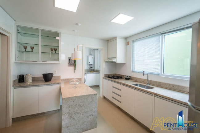 Imagem Apartamento com 3 Quartos à Venda, 139 m² em Centro - Balneário Camboriú