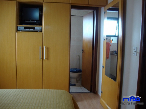 Imagem Apartamento com 3 Quartos à Venda, 208 m² em Encruzilhada - Santos