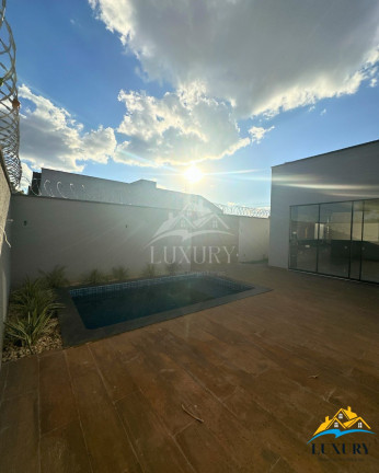 Casa com 3 Quartos à Venda, 218 m² em Residencial Laranjeiras - Senador Canedo