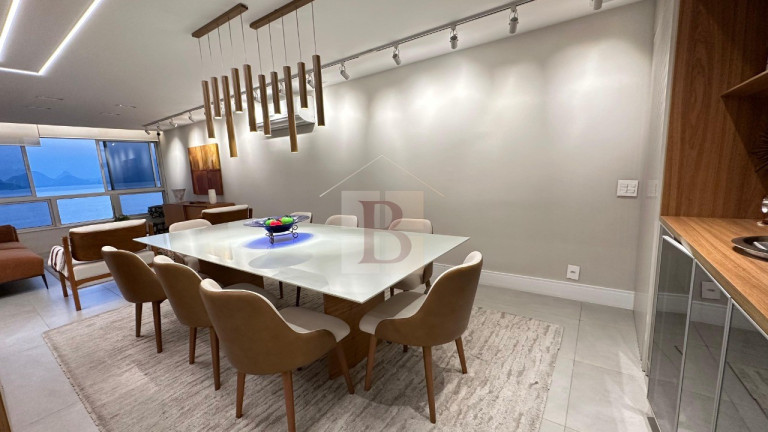 Imagem Imóvel com 4 Quartos à Venda, 250 m² em Icaraí - Niterói