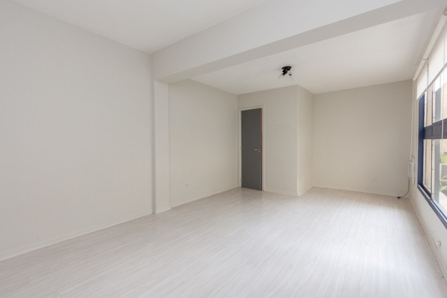 Imagem Sala Comercial à Venda, 26 m² em Tristeza - Porto Alegre Imagem Sala Comercial à Venda, 26 m² em Tristeza - Porto Alegre