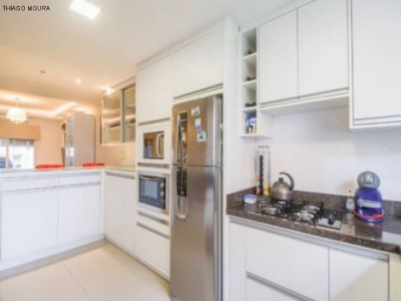 Imagem Sobrado com 3 Quartos à Venda, 147 m² em Jardim Itu - Porto Alegre Imagem Sobrado com 3 Quartos à Venda, 147 m² em Jardim Itu - Porto Alegre
