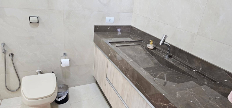 Imagem Casa com 3 Quartos à Venda, 450 m² em Jardim Portal Das Flores - Arapongas Imagem Casa com 3 Quartos à Venda, 450 m² em Jardim Portal Das Flores - Arapongas