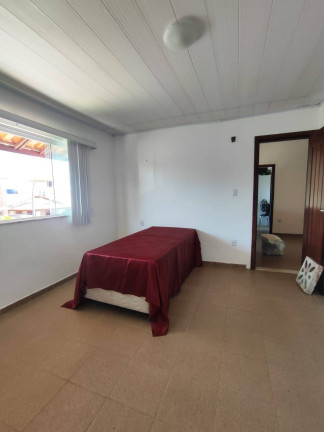 Imagem Casa com 5 Quartos à Venda, 240 m² em Salvador