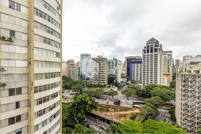 Imagem Apartamento com 3 Quartos à Venda, 178 m² em Itaim Bibi - São Paulo