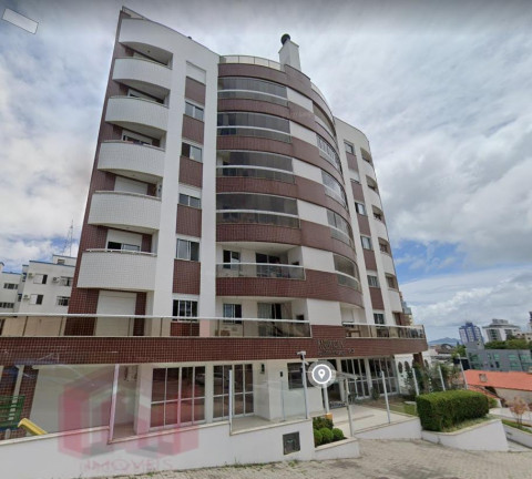 Imóvel com 2 Quartos à Venda, 214 m²