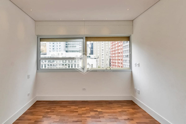 Imagem Apartamento com 3 Quartos à Venda, 213 m² em Cerqueira César - São Paulo