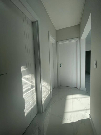 Imagem Casa com 3 Quartos à Venda, em Tijucas Imagem Casa com 3 Quartos à Venda, em Tijucas