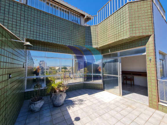 Imagem Apartamento com 3 Quartos à Venda, 214 m² em Braga - Cabo Frio