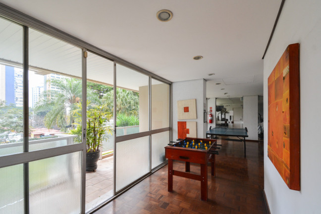 Imagem Imóvel com 4 Quartos à Venda, 143 m² em Moema - São Paulo Imagem Imóvel com 4 Quartos à Venda, 143 m² em Moema - São Paulo