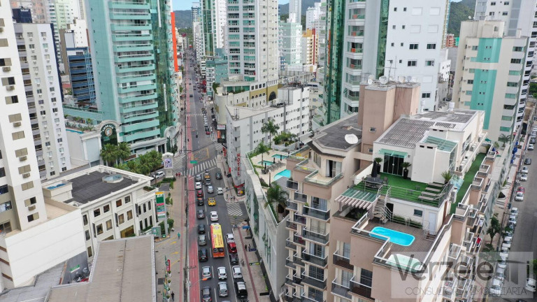 Imagem Apartamento com 4 Quartos para Temporada, 250 m² em Centro - Balneário Camboriú