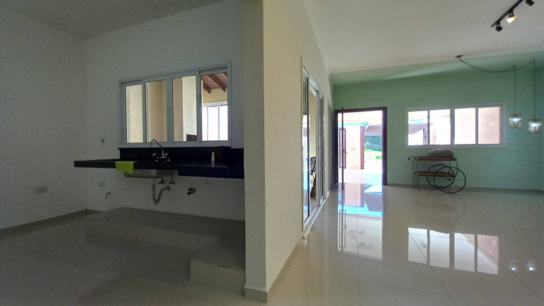 Imagem Casa com 3 Quartos à Venda, 250 m² em Jardim Oasis - Taubaté Imagem Casa com 3 Quartos à Venda, 250 m² em Jardim Oasis - Taubaté