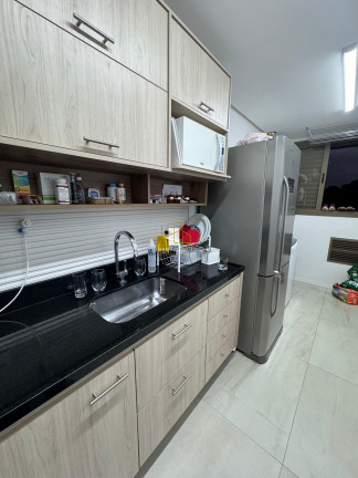 Imagem Imóvel com 2 Quartos à Venda, 71 m² em Praia Do Suá - Vitória Imagem Imóvel com 2 Quartos à Venda, 71 m² em Praia Do Suá - Vitória