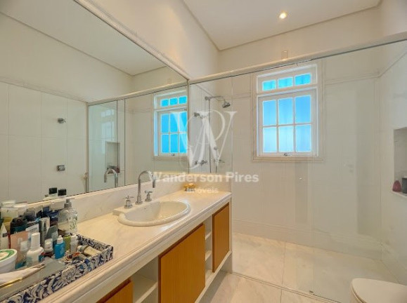 Imagem Casa com 5 Quartos à Venda, 584 m² em Vila Madalena - São Paulo Imagem Casa com 5 Quartos à Venda, 584 m² em Vila Madalena - São Paulo