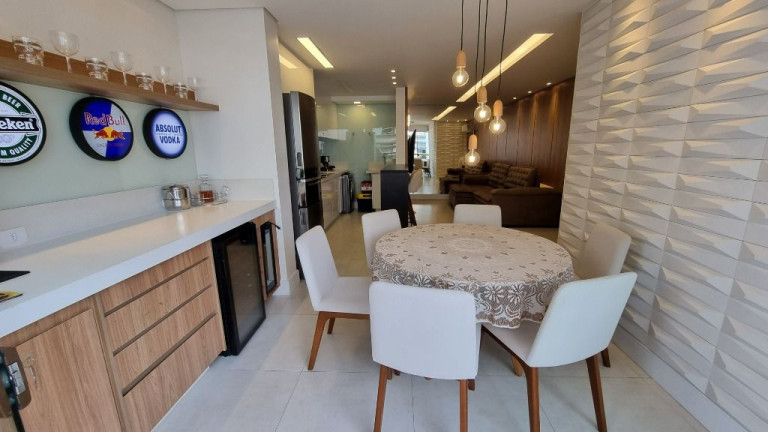 Imagem Apartamento com 2 Quartos à Venda, 76 m² em Pitangueiras - Guarujá Imagem Apartamento com 2 Quartos à Venda, 76 m² em Pitangueiras - Guarujá