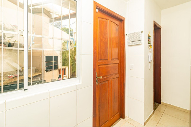 Imagem Casa com 2 Quartos à Venda, em Ipanema - Porto Alegre Imagem Casa com 2 Quartos à Venda, em Ipanema - Porto Alegre