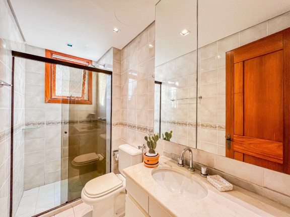 Imagem Imóvel com 2 Quartos à Venda, em Moinhos De Vento - Porto Alegre Imagem Imóvel com 2 Quartos à Venda, em Moinhos De Vento - Porto Alegre