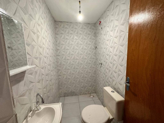 Imagem Casa com 2 Quartos à Venda, 85 m² em Balneário Copacabana - Caraguatatuba