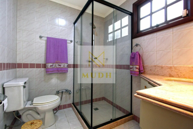 Imagem Casa com 4 Quartos à Venda, 300 m² em Ipanema - Porto Alegre Imagem Casa com 4 Quartos à Venda, 300 m² em Ipanema - Porto Alegre