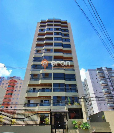 Imagem Apartamento com 3 Quartos à Venda, 220 m²