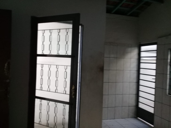Imagem Casa com 2 Quartos à Venda, 300 m² em São Benedito - Pindamonhangaba
