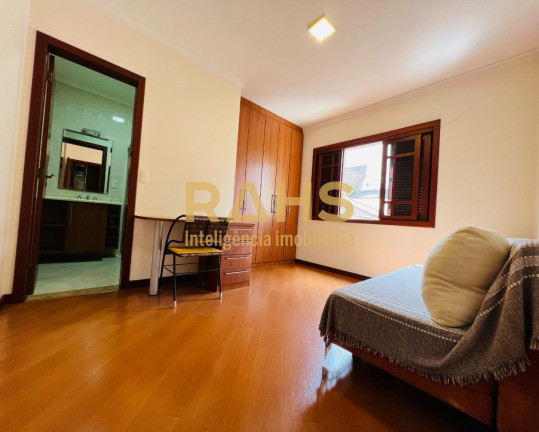Imagem Casa com 5 Quartos à Venda, 406 m² em América - Joinville Imagem Casa com 5 Quartos à Venda, 406 m² em América - Joinville