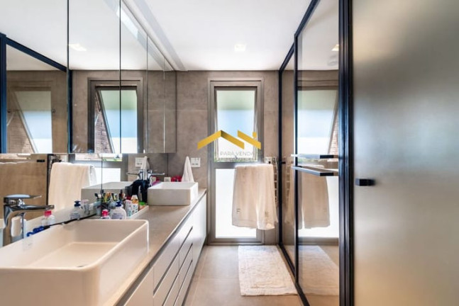 Imagem Casa com 3 Quartos à Venda, 628 m² em Alto De Pinheiros - São Paulo