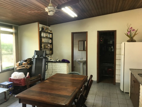 Imagem Casa com 4 Quartos à Venda, 230 m² em Jardim Itu - Porto Alegre