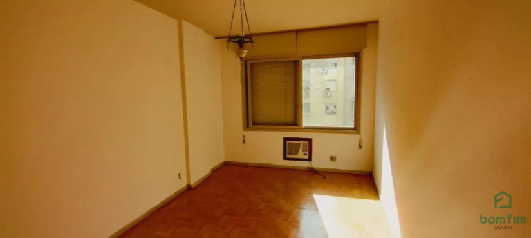 Imagem Apartamento com 3 Quartos à Venda, 110 m² em Centro Histórico - Porto Alegre Imagem Apartamento com 3 Quartos à Venda, 110 m² em Centro Histórico - Porto Alegre