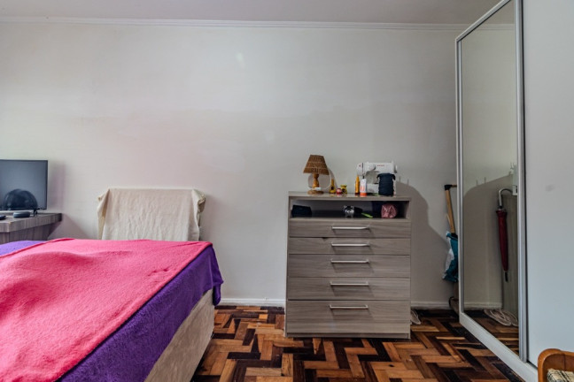 Imagem Imóvel com 2 Quartos à Venda, 56 m² em Menino Deus - Porto Alegre Imagem Imóvel com 2 Quartos à Venda, 56 m² em Menino Deus - Porto Alegre