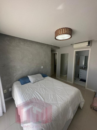 Imagem Imóvel com 2 Quartos à Venda, 214 m²