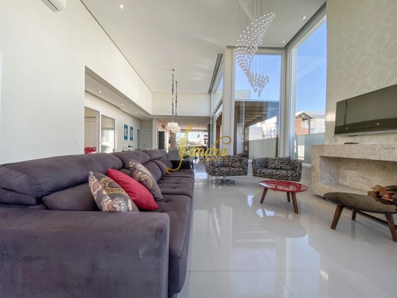 Imagem Casa com 3 Quartos à Venda, 200 m² em Centro - Xangri-la Imagem Casa com 3 Quartos à Venda, 200 m² em Centro - Xangri-la