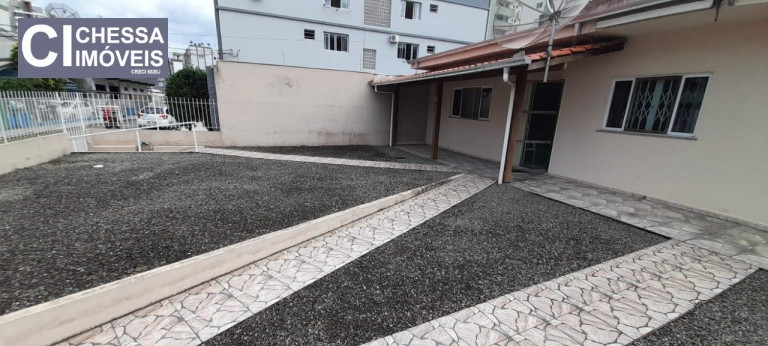 Imagem Casa com 2 Quartos à Venda, 222 m² em Centro - Itajaí Imagem Casa com 2 Quartos à Venda, 222 m² em Centro - Itajaí