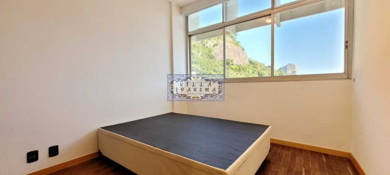 Imagem Apartamento com 4 Quartos à Venda ou Locação, 150 m² em Lagoa - Rio De Janeiro Imagem Apartamento com 4 Quartos à Venda ou Locação, 150 m² em Lagoa - Rio De Janeiro