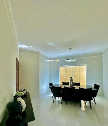 Imagem Casa com 3 Quartos à Venda, 260 m² Imagem Casa com 3 Quartos à Venda, 260 m²