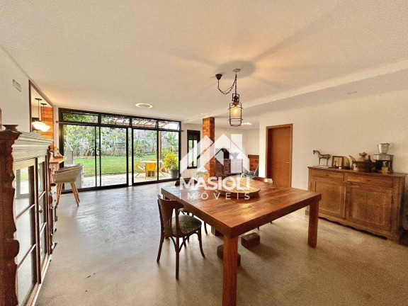Casa com 3 Quartos à Venda ou Locação, 252 m² em Interlagos - Vila Velha