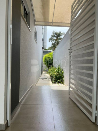 Imagem Casa com 4 Quartos à Venda, 243 m² em Centro - Camboriú Imagem Casa com 4 Quartos à Venda, 243 m² em Centro - Camboriú