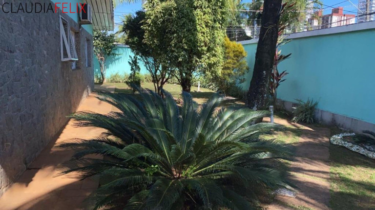 Imagem Casa com 3 Quartos à Venda, 300 m² em Canto Do Forte - Praia Grande Imagem Casa com 3 Quartos à Venda, 300 m² em Canto Do Forte - Praia Grande