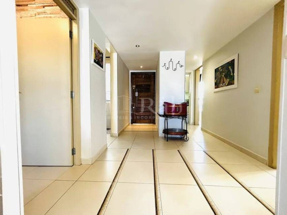 Imagem Apartamento com 3 Quartos à Venda, 103 m² em Centro - Balneário Camboriú